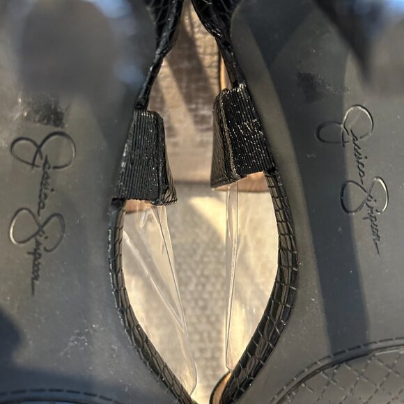 Jessica Simpson black embossed heels, size 6.5 (36.5) - Picture 7 of 7